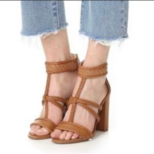 Sam Edelman Yordana Heel 

Color:Saddle